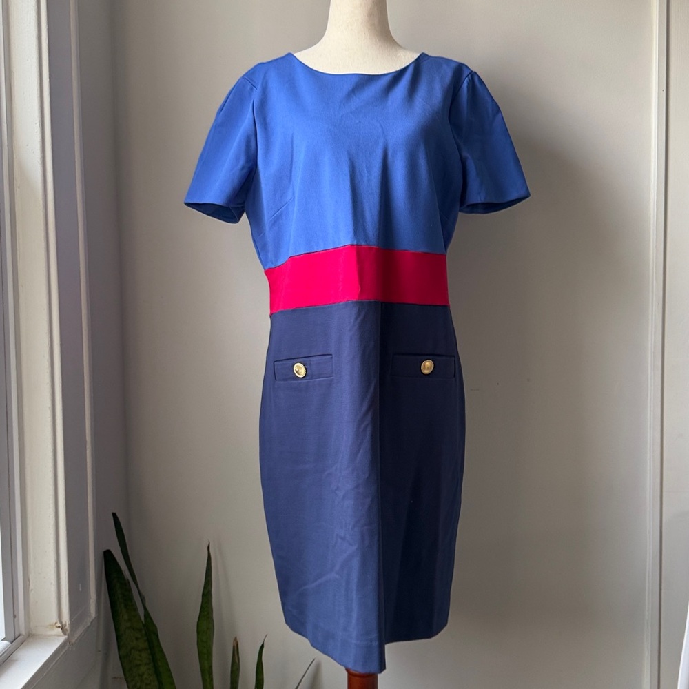 Lilly Pulitzer Dress Colorblock Rayon Blend  Below Knee Shift with Front Pockets